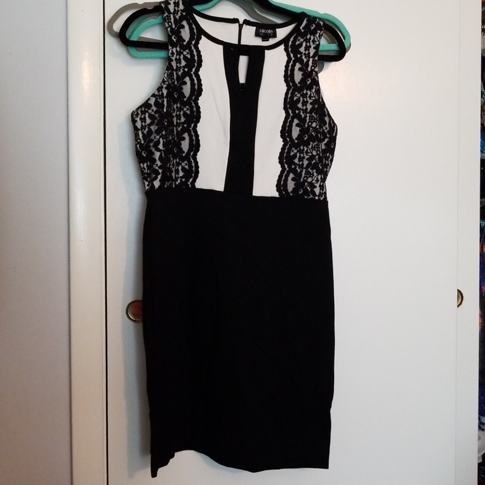 L Black & White Nicole by Nicole Miller dress EUC